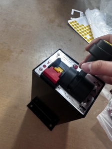 อะไหล่เบรกสำหรับรถบรรทุก วาล์วควบคุม PTO M รุ่น AV295 AV295M AVM295 6CV-D-N - Product Image 4
