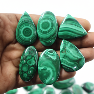 Malachite Cabochon ล็อตขายส่งสำหรับทำเครื่องประดับ DIY งานหัตถกรรมหินมาลาไคต์และตกแต่งบ้าน - Product Image 1