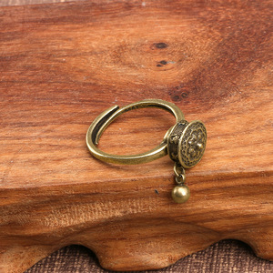 Anillo de latón estilo chino con campana de <span class=keywords><strong>loto</strong></span>, mantra de seis palabras, <span class=keywords><strong>Sutra</strong></span> <span class=keywords><strong>del</strong></span> Corazón retro, para calmar la mente, para mujeres y hombres, estilo étnico envejecido - Product Image 2
