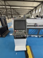 Machine de perçage et de fraisage automatique CNC à 6 outils pour profilés en aluminium et en PVC
