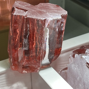 พลอยคิวบิกเซอร์โคเนียสีแชมเปญเปลี่ยนสีได้แบบไม่เจียระไน - Product Image 2