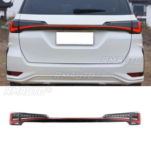 Pour Toyota Fortuner 2016-2024, feux de jour à LED, lampe étanche, ensemble de feux arrière de voiture, kit carrosserie - Product Image 3