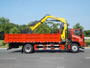 Autocarro per la raccolta dei rifiuti CLW Dongfeng 4X2 200HP 12CBM <span class=keywords><strong>con</strong></span> benna idraulica e cassone per la raccolta di rifiuti urbani - Product Image 1