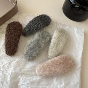 กิ๊บติดผมทำมือผ้าพลัฌผสมโลหะผสมสำหรับเด็กผู้หญิงและผู้หญิง แฟชั่นกิ๊บติดผมข้างสำหรับปาร์ตี้ - Product Image 1