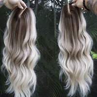 Nouveau style de topper noué à la main pour femmes blanches, couleur platine personnalisée avec racines foncées, base en soie, ondulations naturelles, pointes pleines