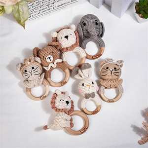 Jouets hochets pour bébé au crochet en coton naturel, hochets animaux au crochet pour bébé avec <span class=keywords><strong>anneau</strong></span> de <span class=keywords><strong>dentition</strong></span> en bois - Product Image 3