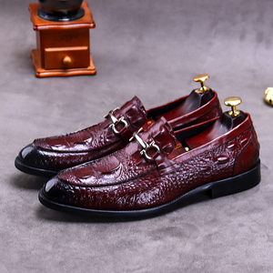 Мужские осенние туфли из натуральной кожи с тиснением под крокодила, для свадьбы и деловых встреч, формальные, в британском стиле, без застежек, с острым носком, лоферы-слипоны, модный тренд - Product Image 4