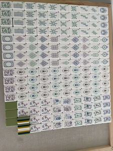Juego de Mahjong Americano de Cerámica Portátil de Lujo con Diseño Creativo de Elefante Verde, Patas Plegables, Resistente al Agua, en Inglés - Product Image 1