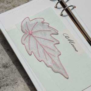 Marcapáginas de organza bordados de estilo moderno, transparentes, sin obstáculos para el texto, para la lectura diaria de libros de texto en la escuela secundaria. - Product Image 2