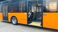 Usine de gros fauteuil roulant pour handicapés rampe véhicule tout aluminium Bus Flip rampe pour fauteuil roulant