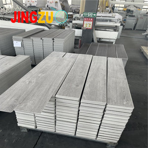 Nouveau matériau <span class=keywords><strong>de</strong></span> construction, revêtement <span class=keywords><strong>de</strong></span> <span class=keywords><strong>sol</strong></span> en composite pierre-plastique SPC, revêtement <span class=keywords><strong>de</strong></span> <span class=keywords><strong>sol</strong></span> en vinyle <span class=keywords><strong>de</strong></span> luxe SPC PVC <span class=keywords><strong>pour</strong></span> la couverture des sols à domicile - Product Image 1