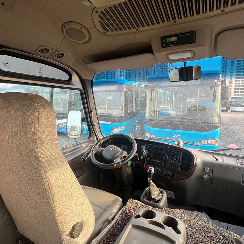 korean used hyundai buses