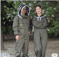 Camouflage non tissé uni à capuche Design de qualité supérieure Vente chaude Costumes d'apiculture personnalisés pour les apiculteurs professionnels