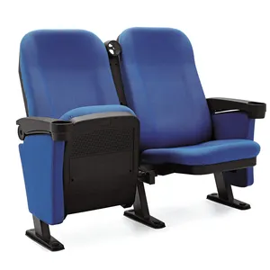 蓝色织物折叠座椅剧院礼堂椅子与饮料持有人