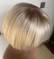 Perruque médicale courte blonde avec frange moelleuse en couches 100% naturelles adaptées aux hommes et aux femmes résistantes à la chaleur