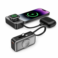 HYTO 3-in-1 Mini-Kapsel PD20W Schnellladung Kabellose 5000mAh Powerbank mit Integriertem Kabel Handyständer Typ-C Ein-/Ausgang