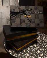 Boîtes à pâtisserie en chocolat macaron avec logo personnalisé Boîte à biscuits en carton rigide UV noir pour emballage alimentaire de luxe