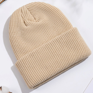 Gorro <span class=keywords><strong>de</strong></span> Invierno <span class=keywords><strong>de</strong></span> Punto Acrílico con Puño, Color Sólido, Teñido, Liso, <span class=keywords><strong>de</strong></span> Alta Calidad, Unisex, con Logotipo Personalizado al por Mayor - Product Image 3
