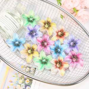 Lot de 3 pinces à <span class=keywords><strong>cheveux</strong></span> Coquette Plumeria 8cm 4cm en résine rose doux imprimée UV, motif Frangipani Duo, accessoire de coiffure Maman et Moi - Product Image 4