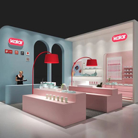 Stand d'exposition modulaire moderne pour salon professionnel MEGA Pop Up Store, idéal pour les expositions d'art et les événements.