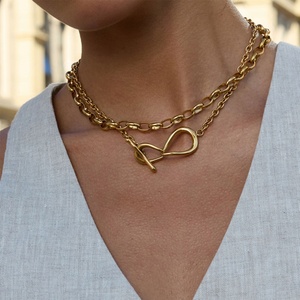 Collar Minimalista de Alta Gama, Resistente al Agua, de Acero Inoxidable con Baño de Oro de 18k, Cierre OT, para Mujer - Product Image 1