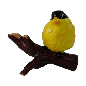 Estatua de pájaro <span class=keywords><strong>amarillo</strong></span> realista en Rama-Decoración de jardín al aire libre de resina, Patio resistente a la intemperie y adorno de césped - Product Image 1
