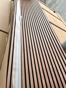 Panneau mural <span class=keywords><strong>de</strong></span> <span class=keywords><strong>cinéma</strong></span> insonorisé moderne <span class=keywords><strong>de</strong></span> luxe Akuslat Noyer <span class=keywords><strong>américain</strong></span> latte acoustique finition <span class=keywords><strong>de</strong></span> placage <span class=keywords><strong>de</strong></span> bois - Product Image 5