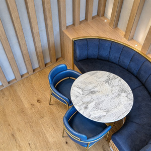 Muebles Comerciales, Juego de Mesa y Sillas de Comedor, Sofá de Madera Maciza Semicircular de Lujo para Cafetería, Asientos de Banqueta para Restaurantes - Product Image 5