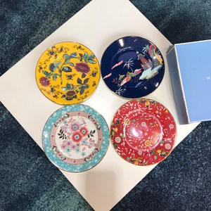 Assiettes en Porcelaine Fine Dorée Style Européen, Peintes Sous Glaçure 4 Couleurs – Vente Chaude pour Mariages – Le Territoire de la Beauté - Product Image 5