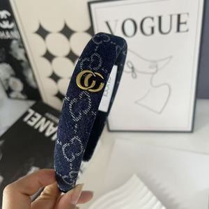 Diadema <span class=keywords><strong>de</strong></span> Tela con Estampado Degradado <span class=keywords><strong>de</strong></span> Lujo para Mujer, Accesorios para el Cabello Cuadrados <span class=keywords><strong>de</strong></span> Diseñador <span class=keywords><strong>de</strong></span> <span class=keywords><strong>Moda</strong></span> para Niñas, 16 cm, Regalo, Marca OEM - Product Image 4