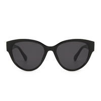 Lunettes de soleil carrées surdimensionnées pour femmes à la mode-Accent perle et coeur + bouclier UV400 pour la plage/vacances