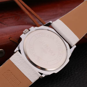 Montre à grand cadran, montre à quartz, montre étanche pour femme, montre-bracelet raffinée - Product Image 5