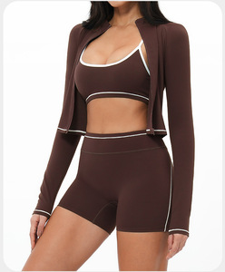 ชุดกีฬาสามชิ้นสำหรับผู้หญิง ชุดออกกำลังกายแห้งเร็วแบบรัดรูป สีสันตัดกัน เหมาะสำหรับฟิตเนสกลางแจ้งและโยคะ - Product Image 6