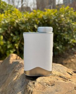 Lango OLED 1000ヤード 距離計 ゴルフ用 6倍拡大 旗竿ロック 振動スコープ レーザーゴルフ距離測定器 レザー製 - Product Image 6