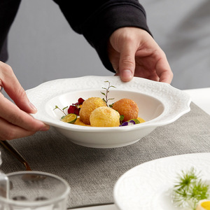Bol à soupe en porcelaine gaufrée de forme irrégulière de la série Alice, assiette à soupe en céramique blanche, vaisselle d'hôtel pour soupe, pâtes, salade - Product Image 1