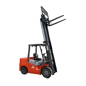 Montacargas de Cuatro Ruedas con Capacidad de Carga Elevada y Posición Vertical - Product Image 3