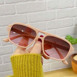 Gafas de Sol Cuadradas con Marco Pequeño Azul Retro de Moda 2022, Gafas de Sol de Piloto con Doble Puente para Mujer - Product Image 4