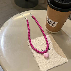 Moda fatta <span class=keywords><strong>a</strong></span> mano con perline colorate collana girocollo Y2K carine Color caramella perline in acrilico amore cuore ciondolo collane per donne ragazze - Product Image 3