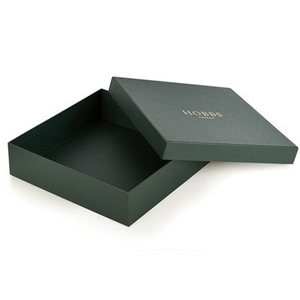 Caja de regalo con tapa y base de cartón reciclado impresa a medida para embalaje de ropa de marca minorista de ropa de boutique. - Product Image 2
