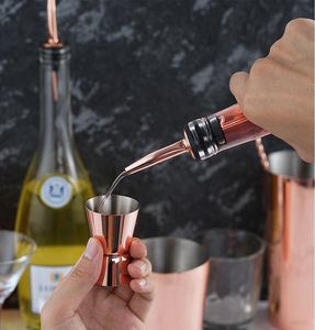 Juego de Coctelería de Lujo, 11 Piezas, Acero Inoxidable, Color Oro Rosa, Resistente - Product Image 6