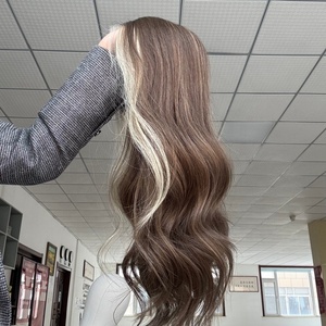 Peluca de Encaje HD de Lujo Premier con Agarre de Silicona, Cabello Humano Europeo con Cutícula Alineada, Color Balayage <span class=keywords><strong>Mila</strong></span>, Pelucas con Parte Superior de Encaje HD - Product Image 4