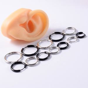 Pendientes de oreja de cartílago de acero inoxidable, joyería de aro pequeño de plata y oro para mujeres y hombres para fiestas, venta al por mayor - Product Image 1