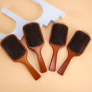 Cepillo de pelo de madera de haya con cerdas de nailon, almohadilla para desenredar y masajear el cabello, forma oblonga - Product Image 3