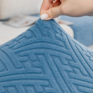 Housse de canapé universelle élastique en tissu jacquard à carreaux, style moderne, anti-griffures pour chats, épaisse et tout compris, pour toutes les saisons - Product Image 1