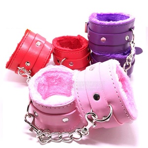 Conjunto de Bondage Masculino de Cuero PU con Peluche para Juegos Anales de Deseo - Product Image 3