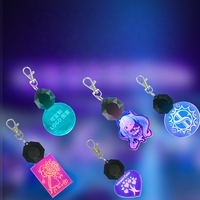 Porte-clés Anime LED Personnalisé DIY Lumineux en Acrylique Forme Dessin Animé avec Effet Clignotant Léger Cadeau Créatif