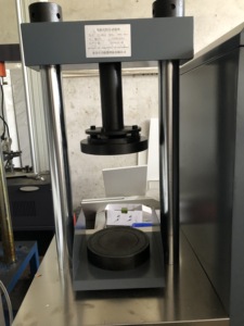 Laborgeräte 300kn Ölquelle Zementstein-Druck prüfmaschine - Product Image 4