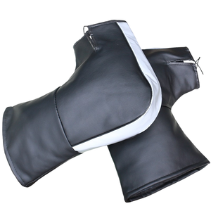 La copertura del manubrio della motocicletta invernale è realizzata in pelle calda e ispessita, antivento e impermeabile - Product Image 1