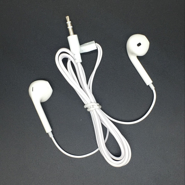 Economy Class Best Earphone for Airplane Travel