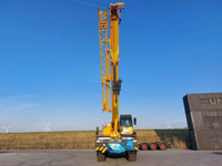 Grue sur pneus hydraulique XCR55L5 de 55 tonnes avec une hauteur de levage maximale de 57,1 m, grue tout-terrain